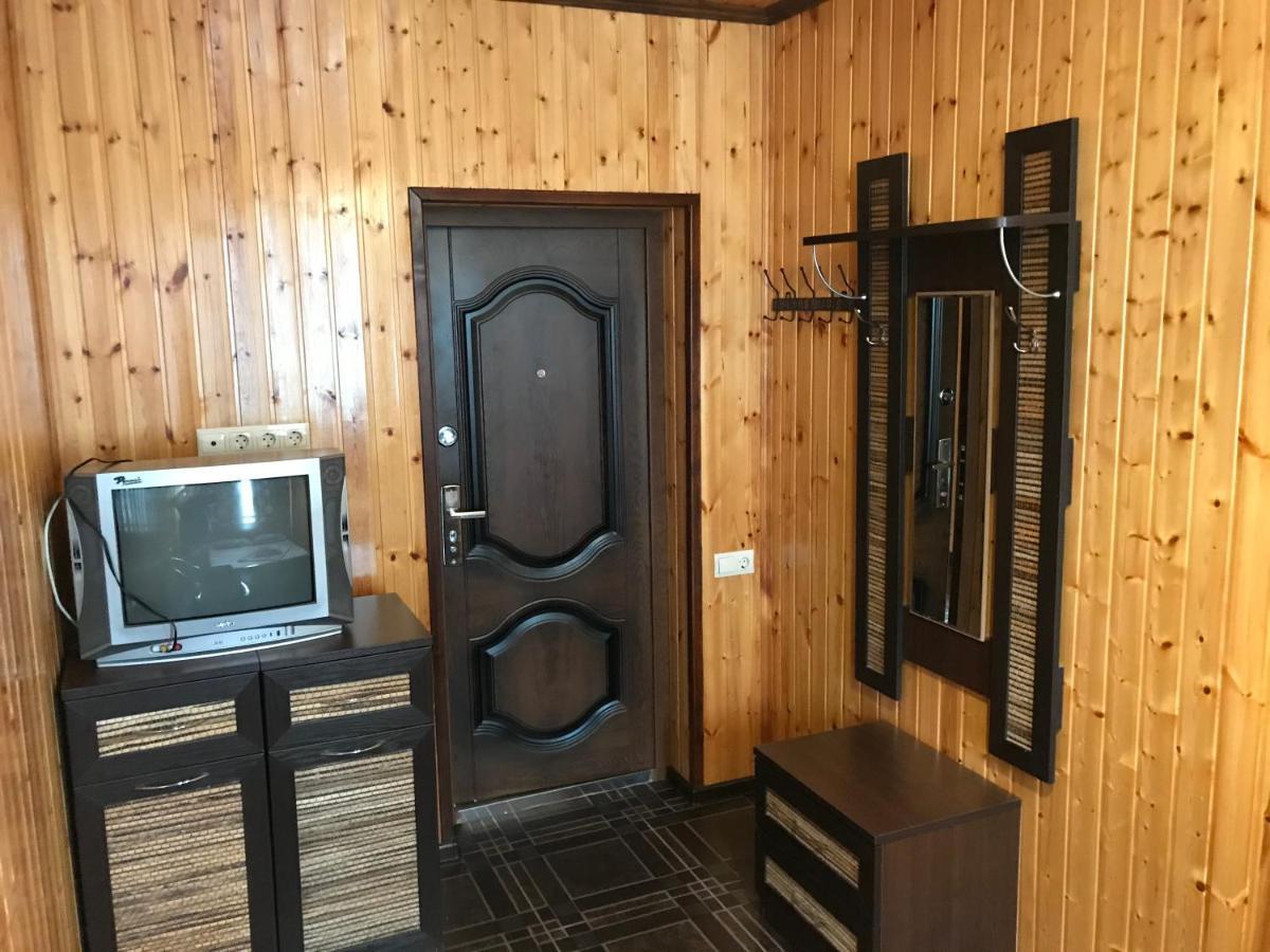 Бархат Gantiadi Exterior foto