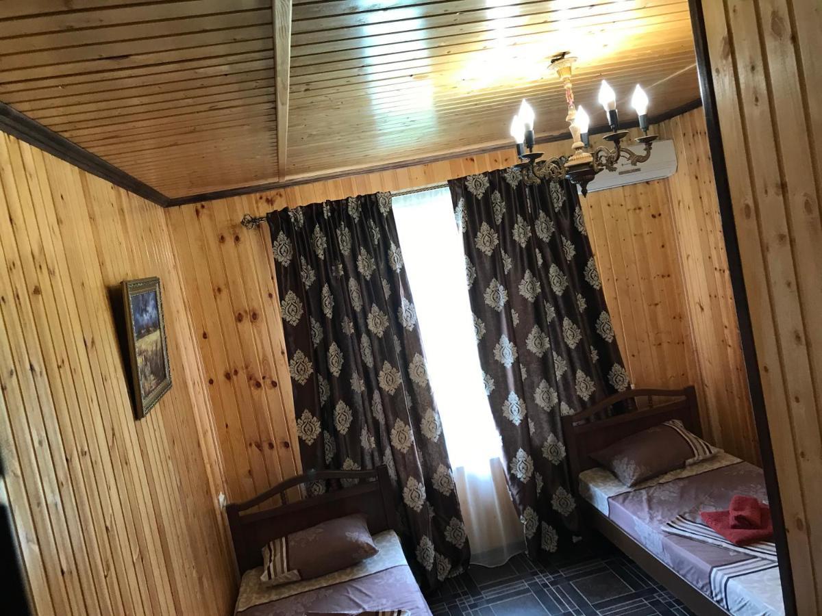 Бархат Gantiadi Exterior foto