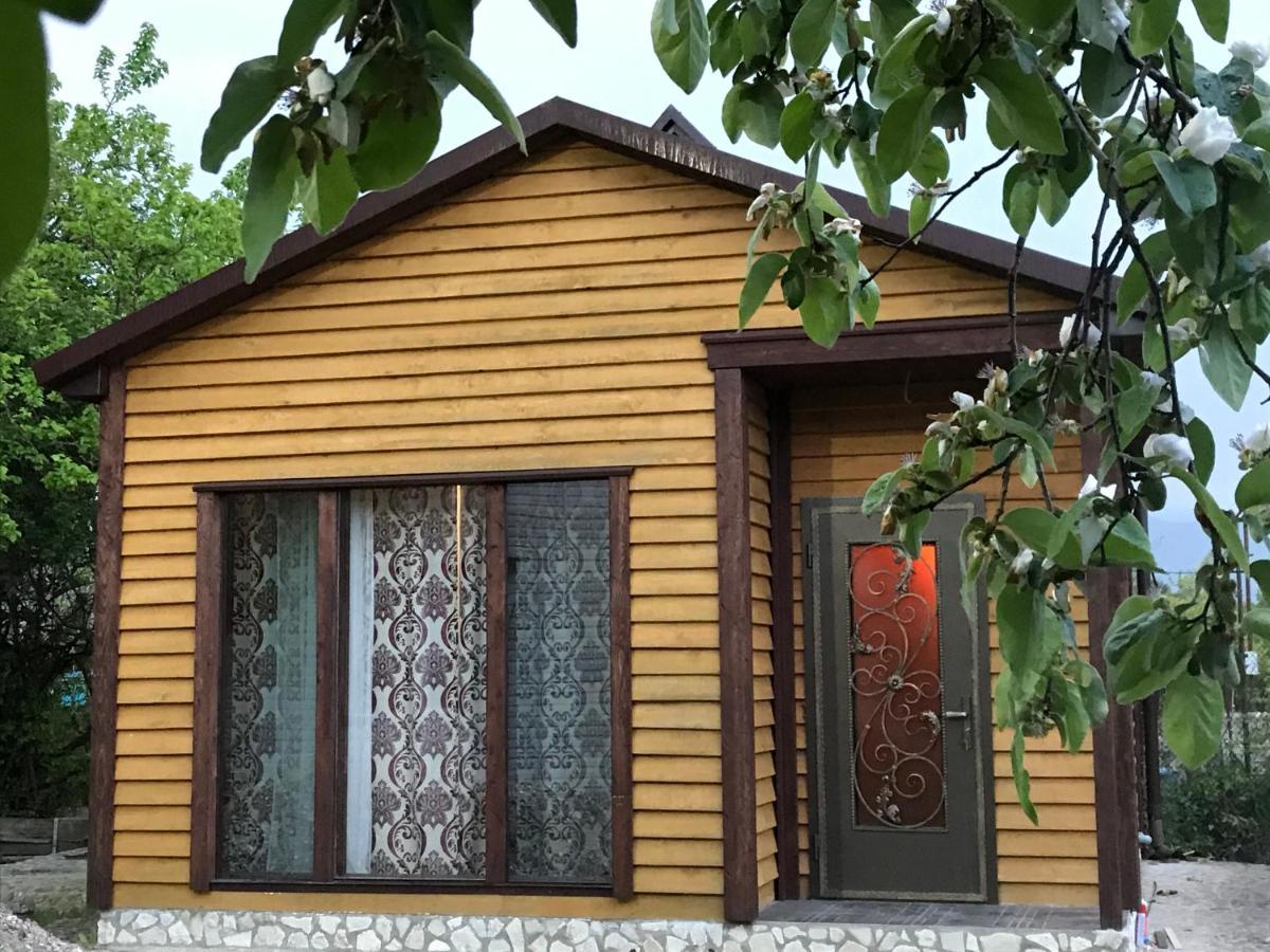 Бархат Gantiadi Exterior foto